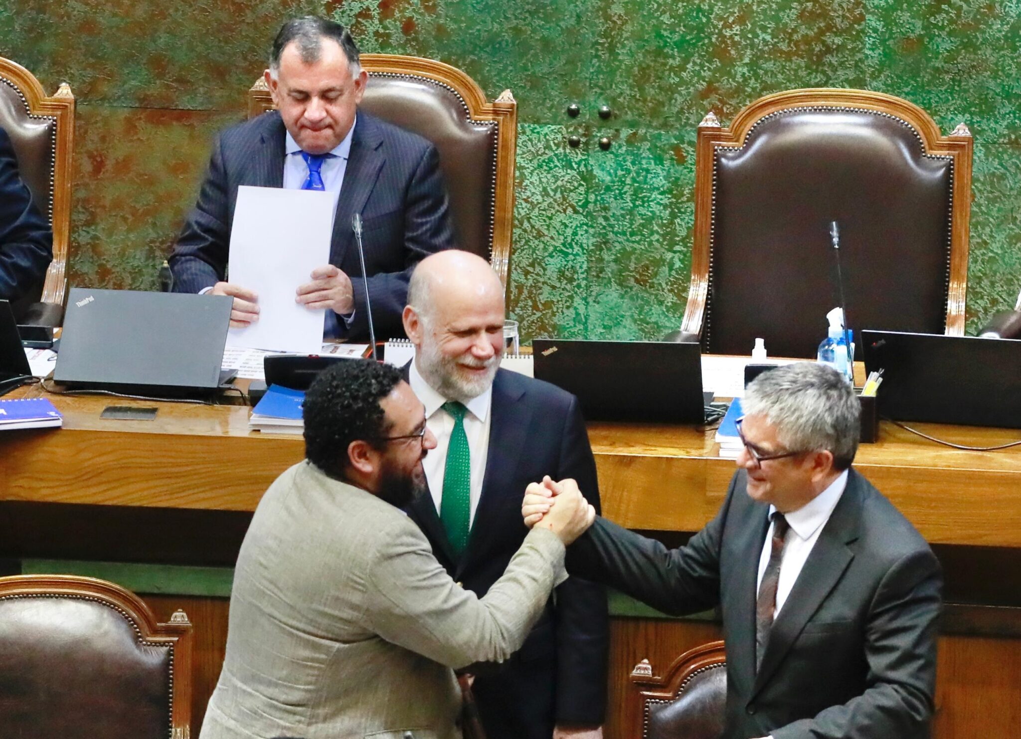 Cámara aprueba proyecto que pone fin al CAE y crea el nuevo Fondo de ...