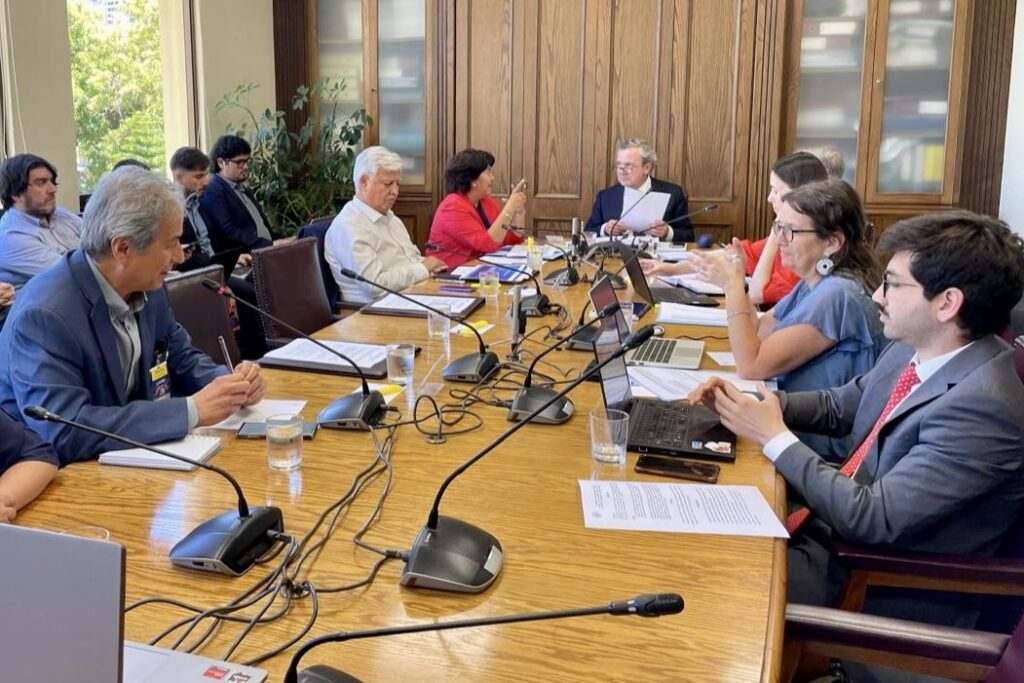 Comisión de Educación del Senado aprueba en general proyecto que ...